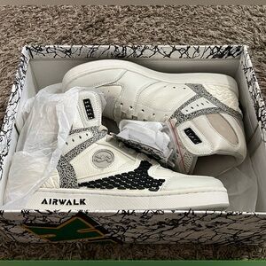 AIRWALK Prototype 600 F High Top Skateboard Shoes White Men US 10 (New in Box)